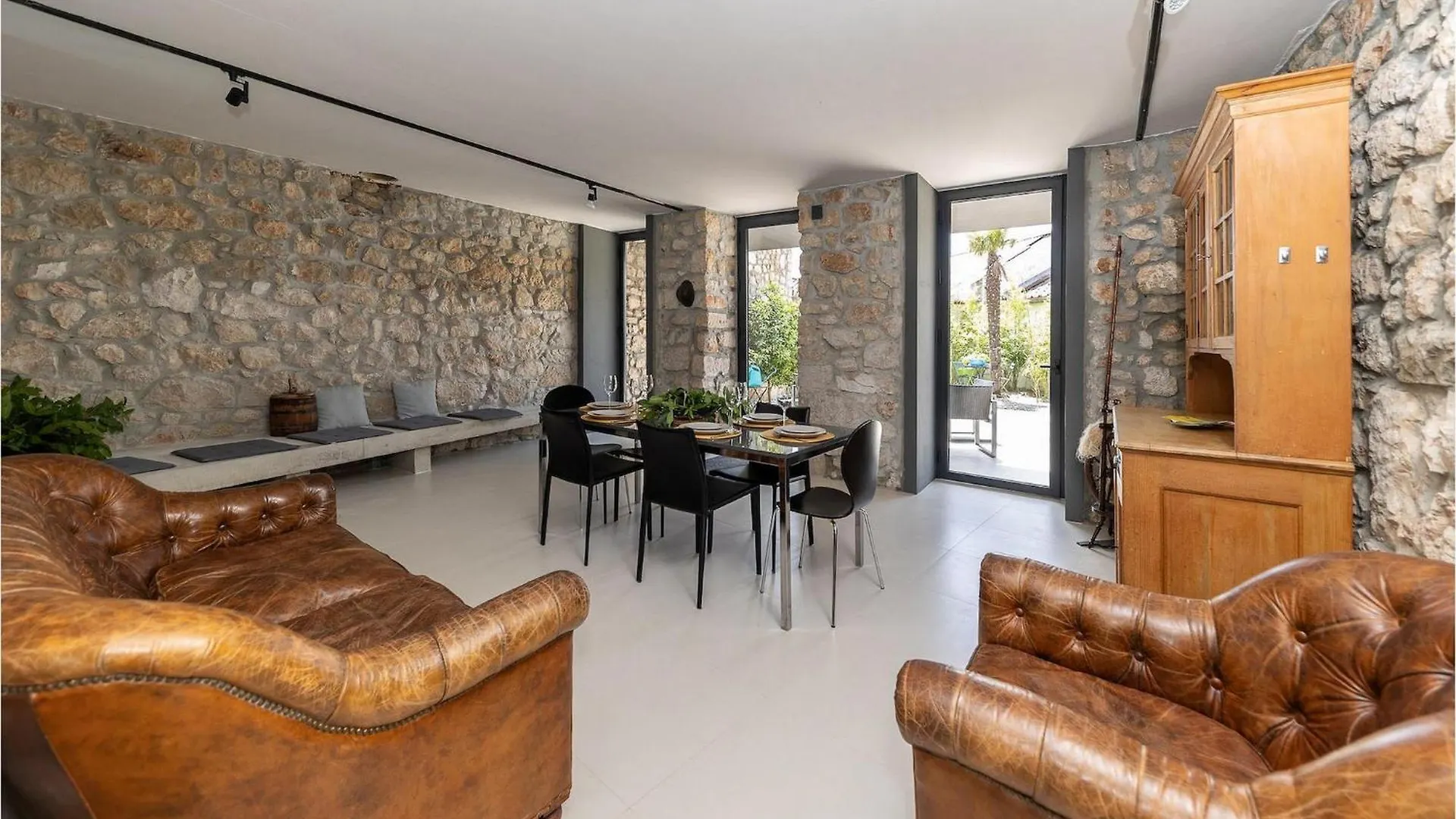 Villa Ariana Grizane-Belgrad