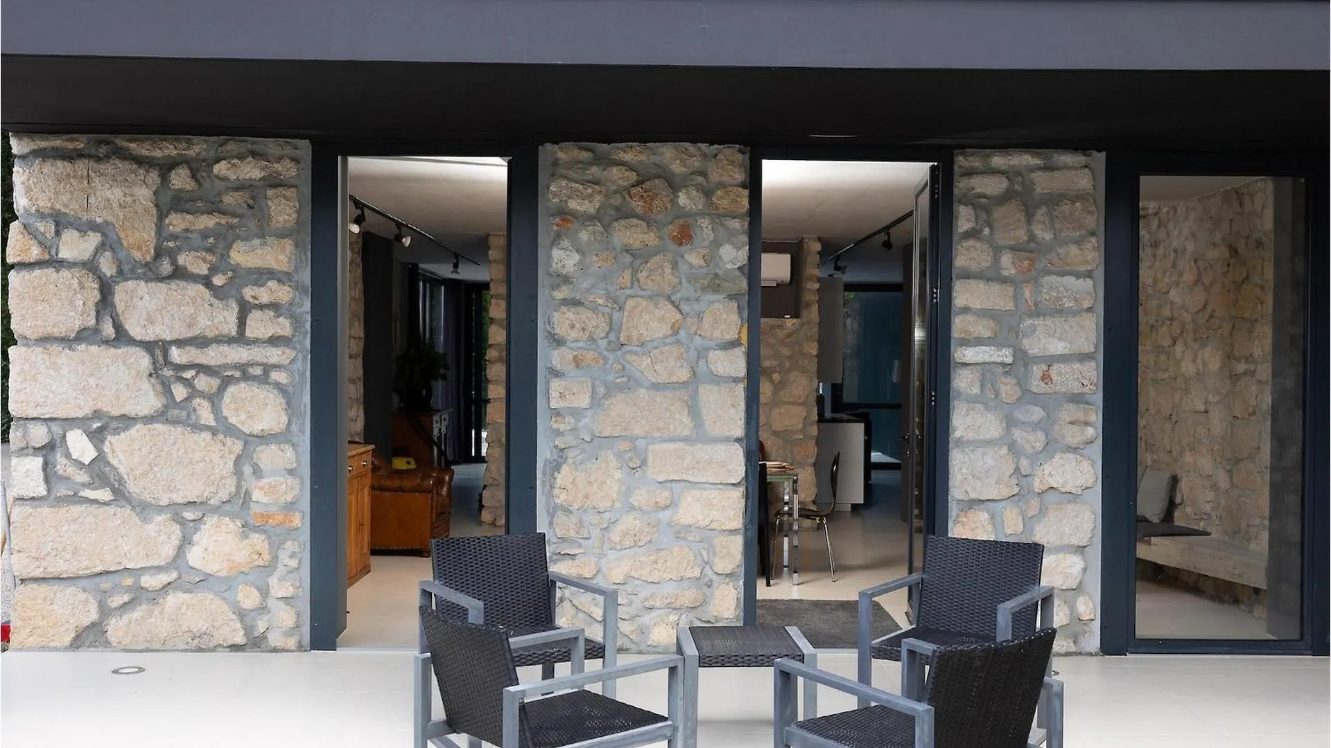 Villa Ariana Grizane-Belgrad 0*,  Croatia