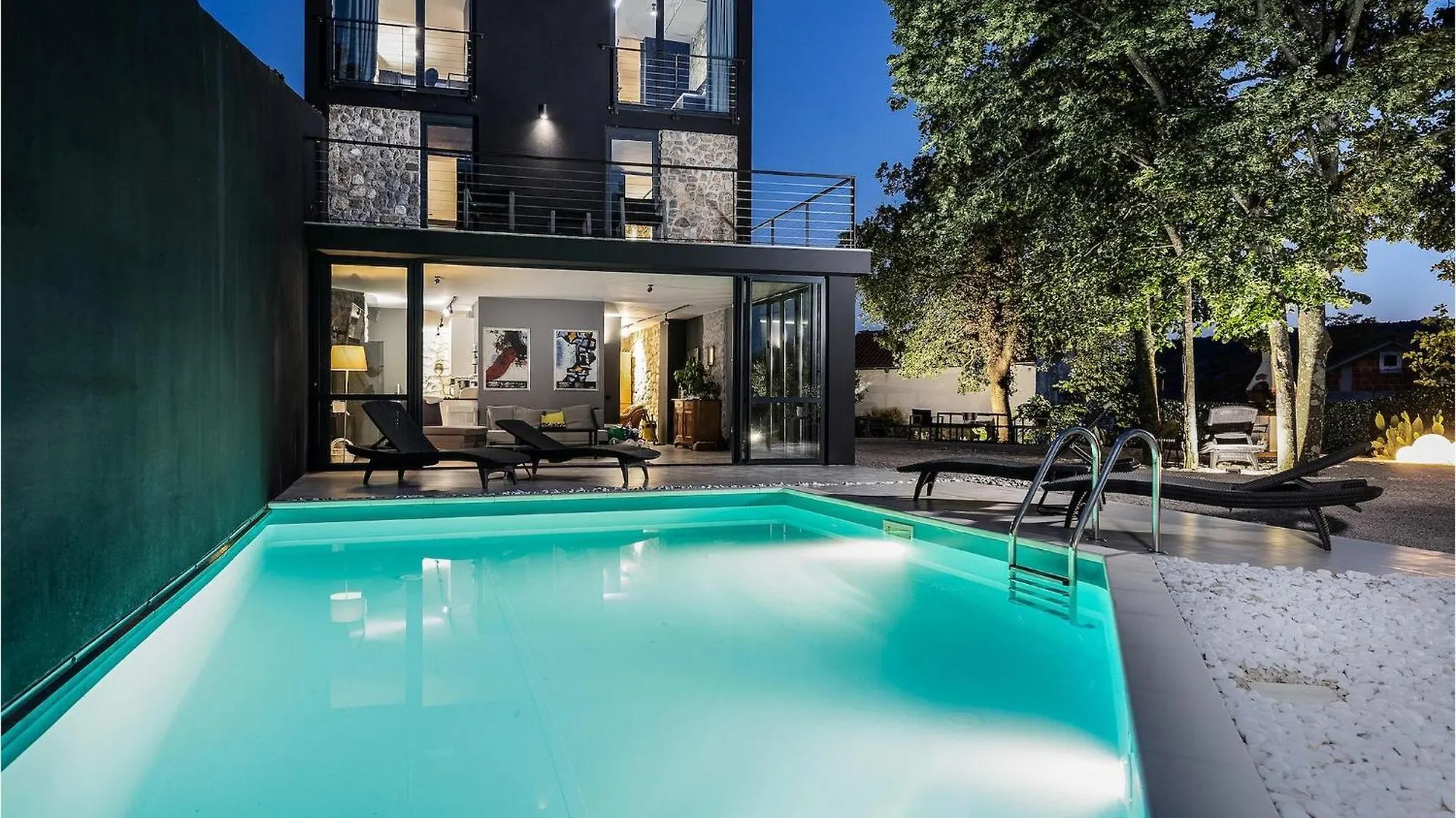Villa Ariana Grizane-Belgrad